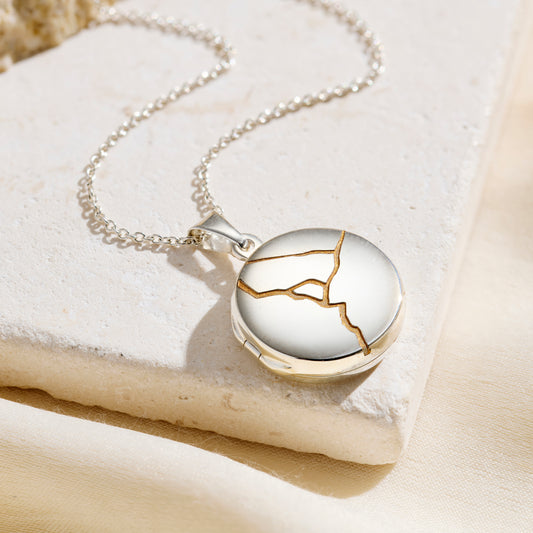 Small Round Kintsugi Locket Necklace