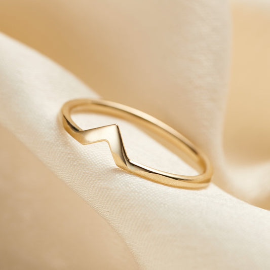 9ct Gold Chevron Wedding Ring