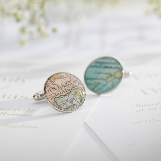 Circular Vintage Map of Us Cufflinks