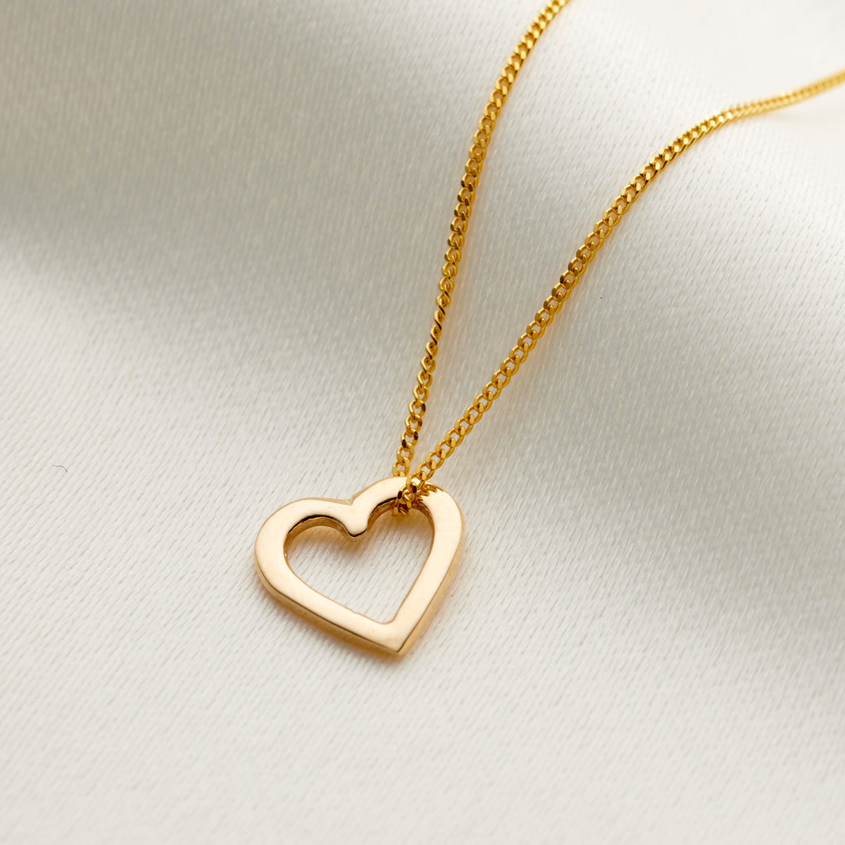 9ct Gold Heart Pendant Necklace