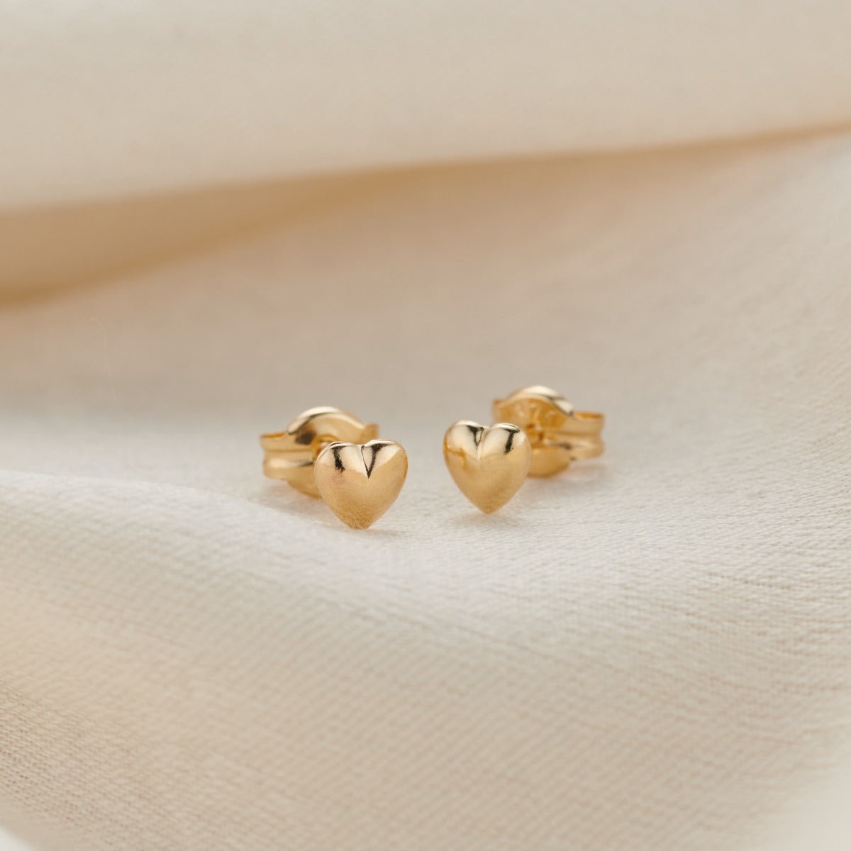 9ct Gold Heart Stud Earrings