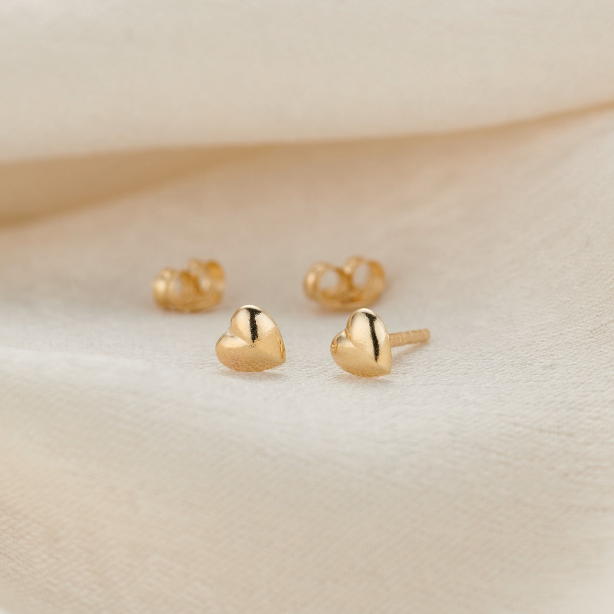 9ct Gold Heart Stud Earrings