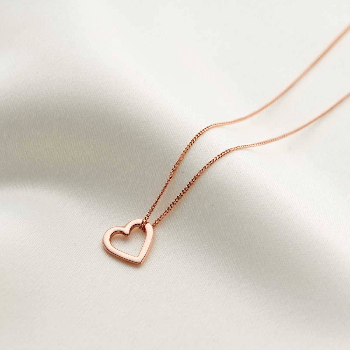 9ct Gold Heart Pendant Necklace