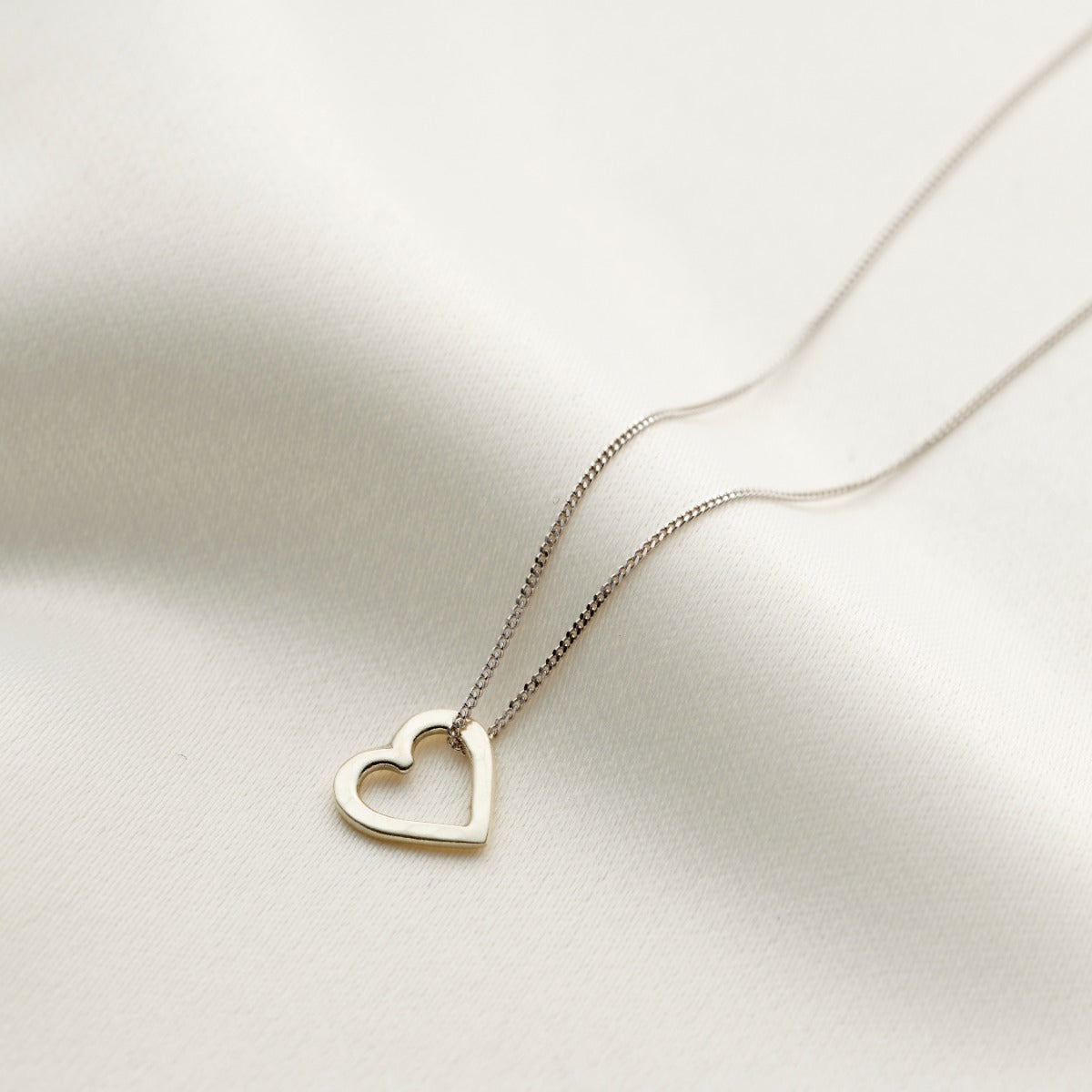 9ct Gold Heart Pendant Necklace