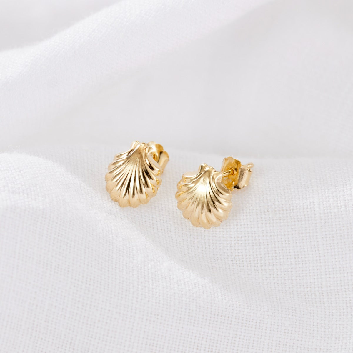 9ct Gold Shell Stud Earrings