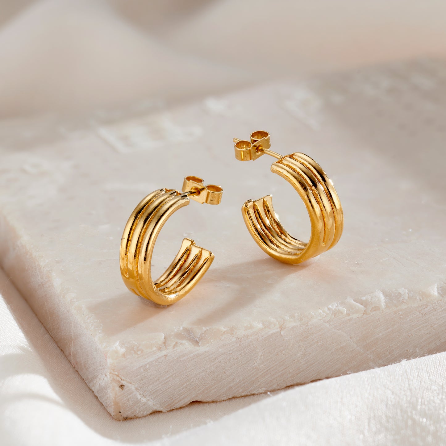 Column Hoop Earrings