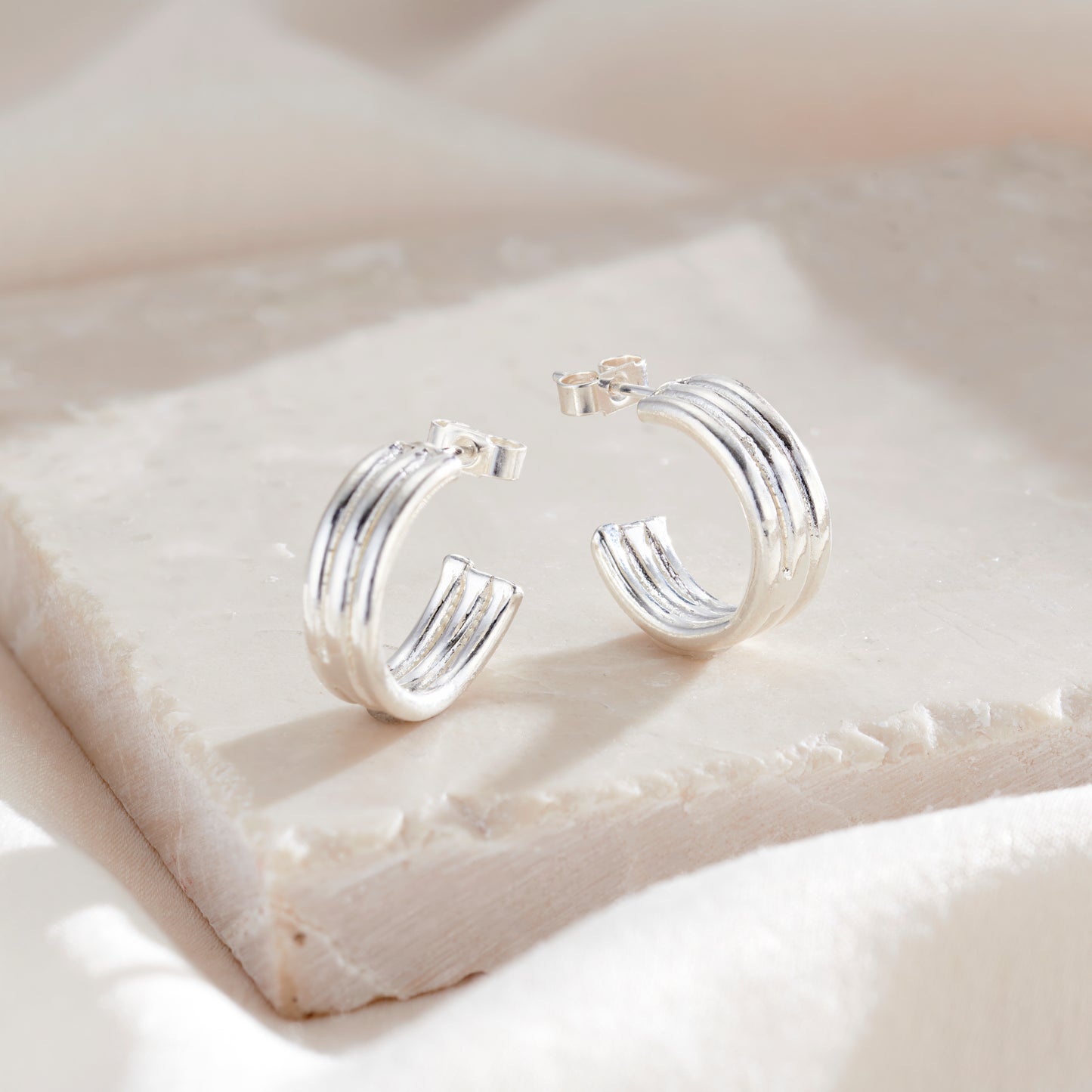 Column Hoop Earrings