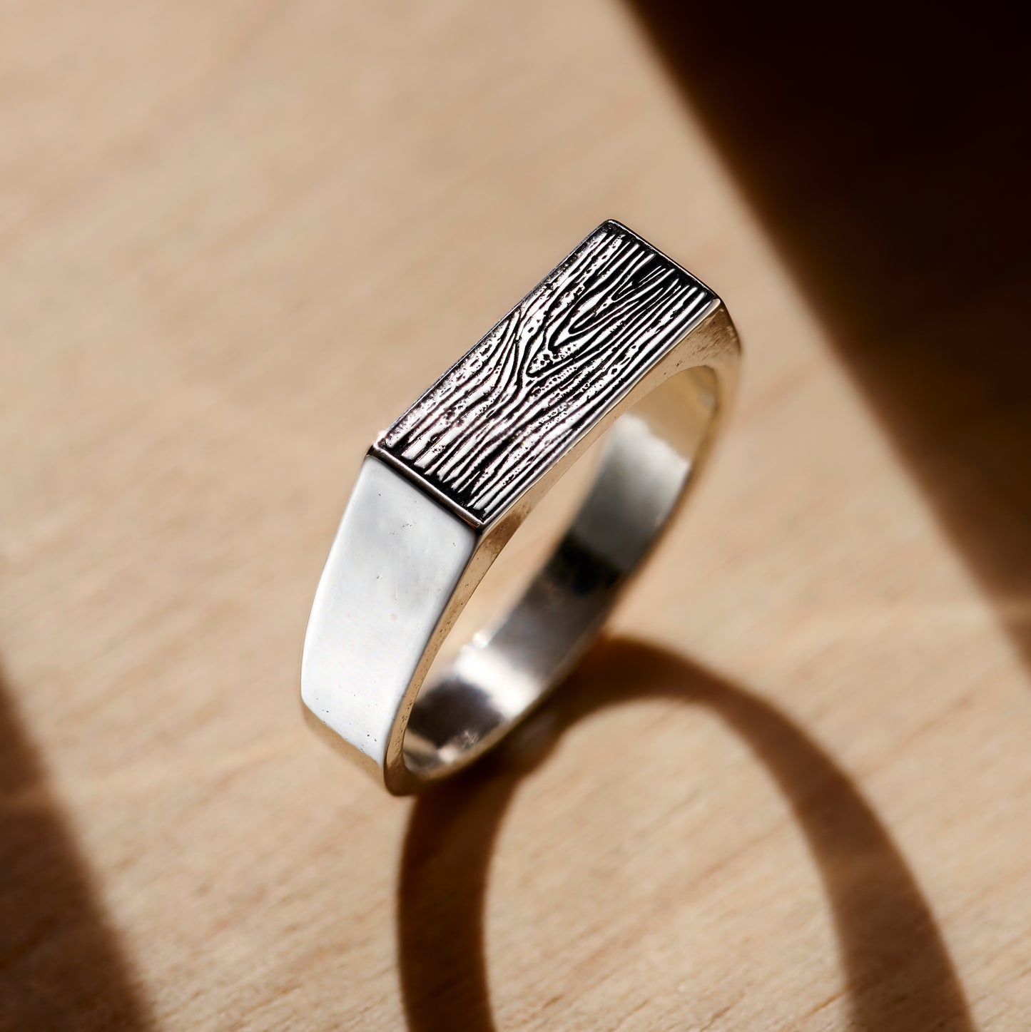 Engraved Wood Grain Rectangle Signet Ring