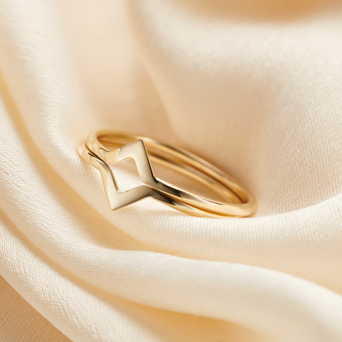 9ct Gold Chevron Wedding Ring