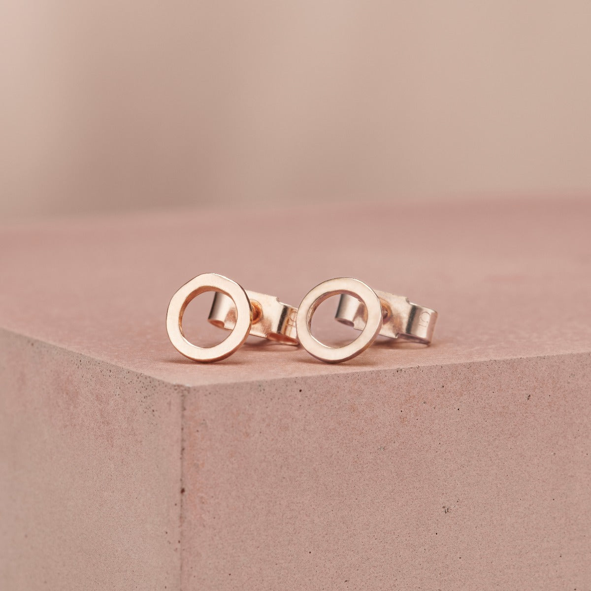 Fine Circle Stud Earrings