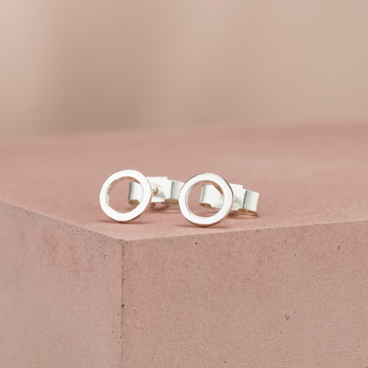 Fine Circle Stud Earrings