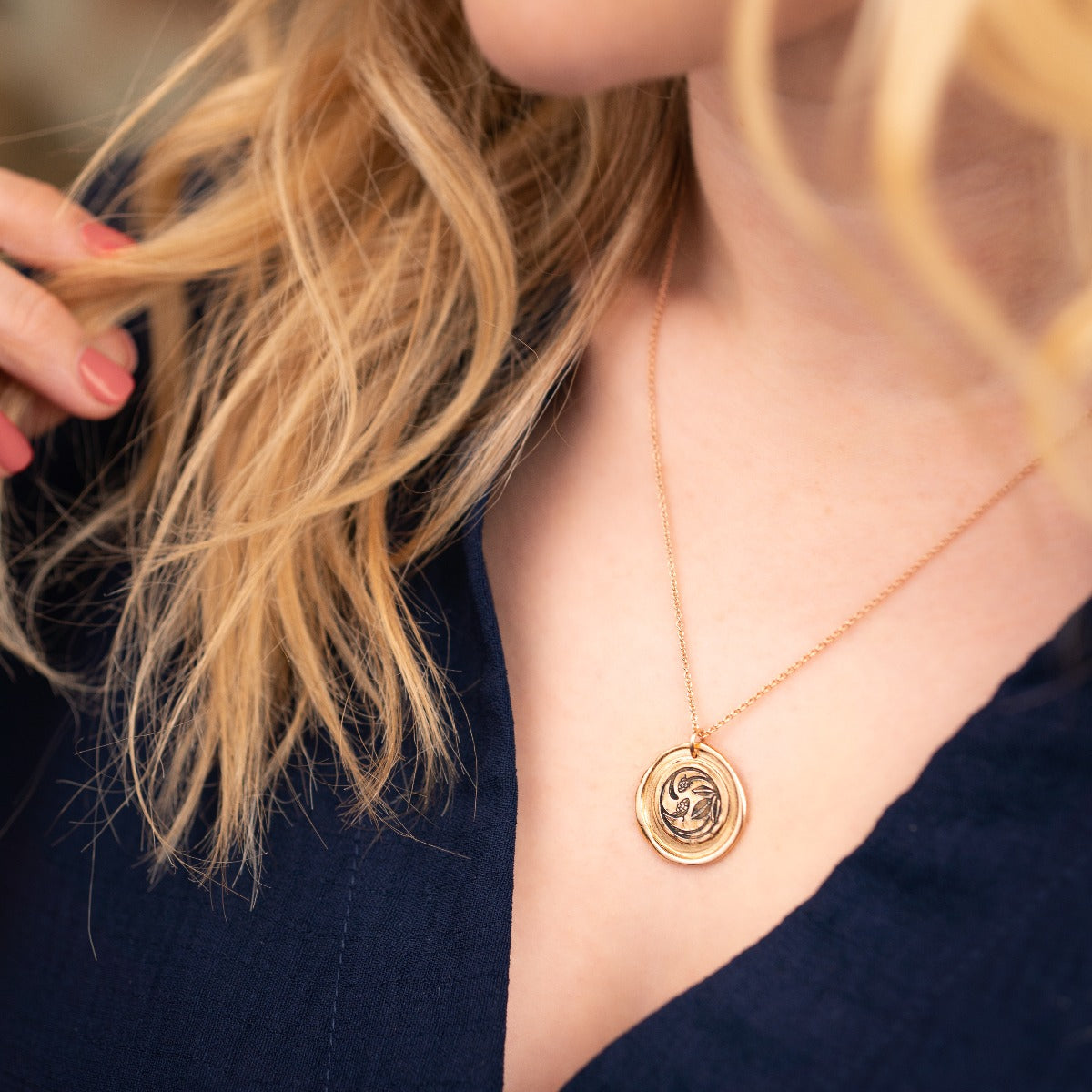 Japanese Wax Seal Birth Flower Necklace