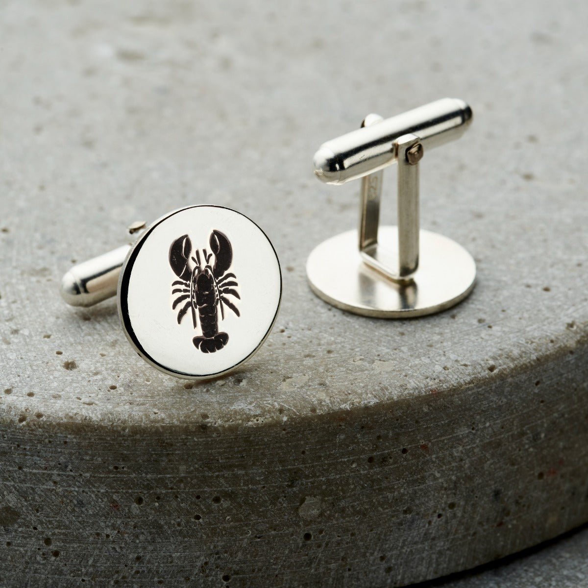 Lobster Disc Cufflinks