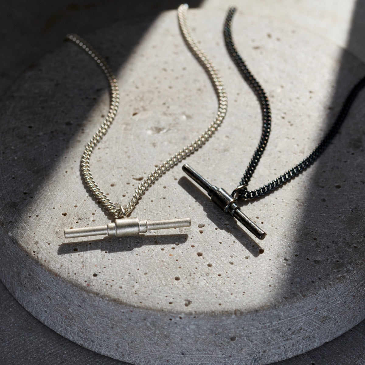 Men's T Bar Pendant Necklace