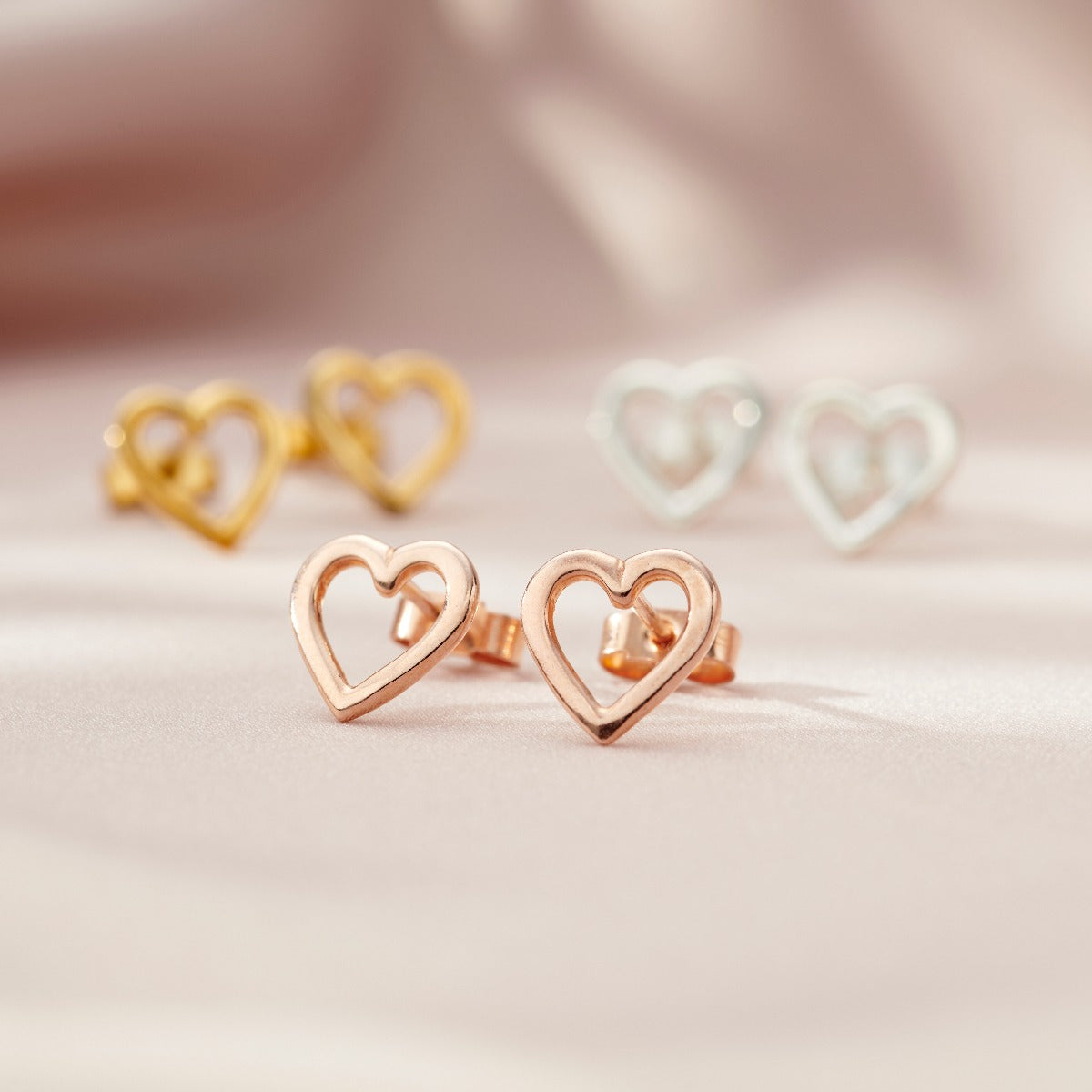 Open Mini Heart Stud Earrings