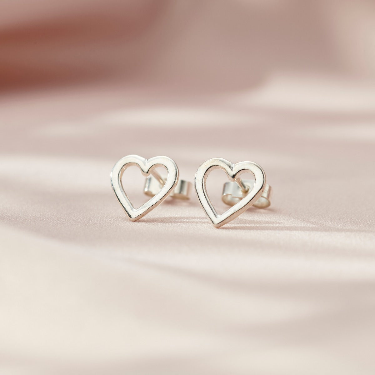 Open Mini Heart Stud Earrings