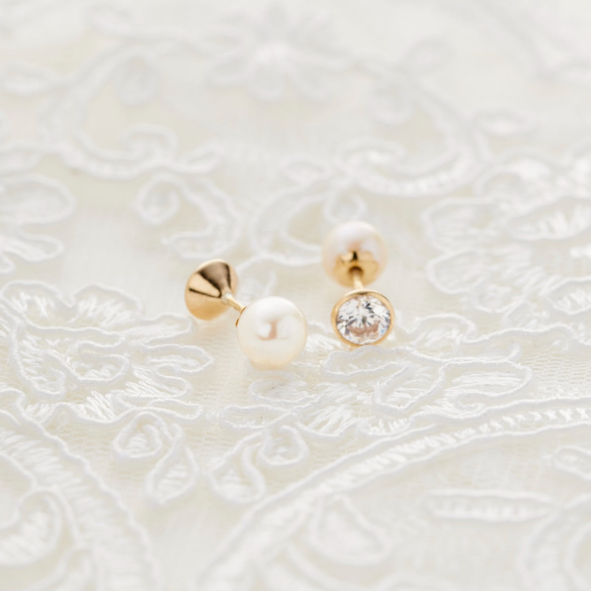 9ct Gold Pearl Bridal Stud Earrings